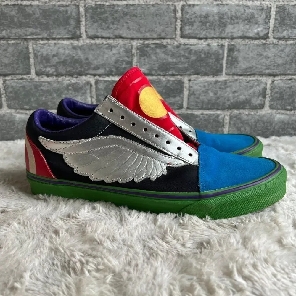 Vans x Marvel Avengers Old Skool Skate Shoes Size 10